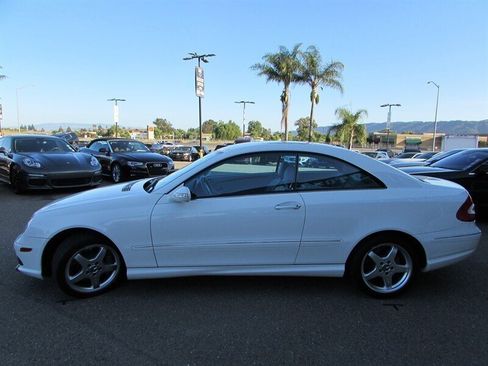 Used 2004 Mercedes-Benz CLK 500 Coupe image 2