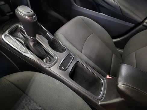 Used 2017 Chevrolet Cruze LT w/ Convenience Package image 26