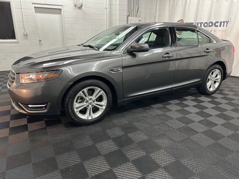 Used 2018 Ford Taurus SEL w/ Equipment Group 201A image 5