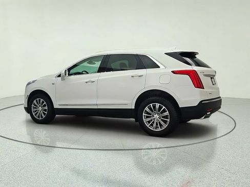 Used 2017 Cadillac XT5 Luxury AWD/4WD image 4