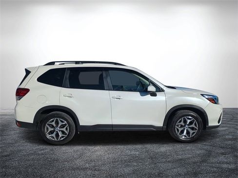 Used 2019 Subaru Forester Premium image 44