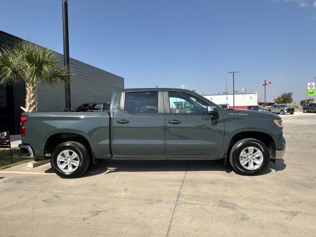 Used 2025 Chevrolet Silverado 1500 LT RWD image 5