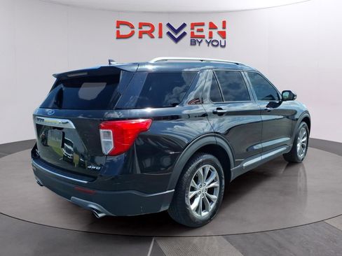 Used 2023 Ford Explorer Limited w/ Equipment Group 301A image 5