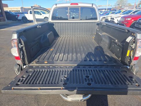Used 2013 Toyota Tacoma 4x4 Access Cab w/ SR5 Pkg image 27