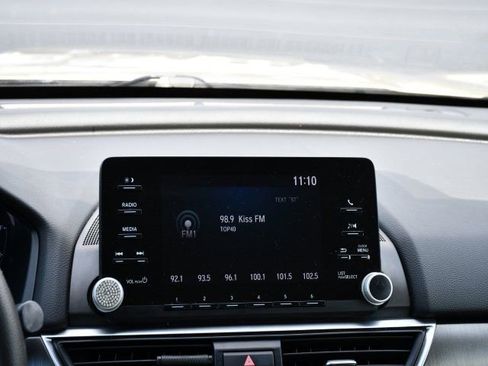 Used 2020 Honda Accord LX image 29
