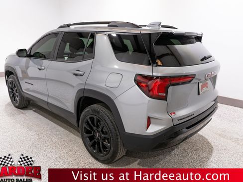 Used 2026 GMC Terrain Elevation w/ Elevation Premium Package FWD image 3
