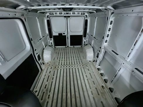 Used 2025 RAM ProMaster 2500 w/ Convenience Group FWD image 36