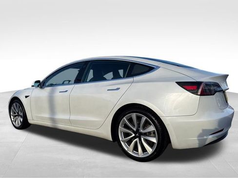 Used 2020 Tesla Model 3 Standard Range Plus image 8
