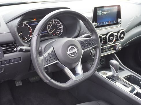 Used 2025 Nissan Sentra SV w/ All-Weather Package FWD image 7