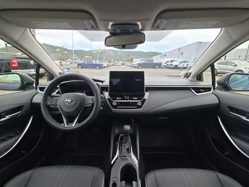 Used 2026 Toyota Corolla XLE FWD image 15