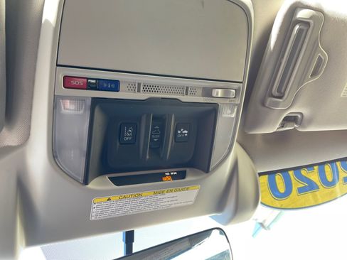 Used 2020 Subaru Forester Premium image 27