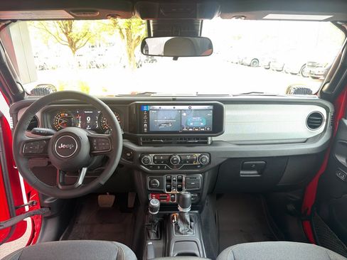 Used 2025 Jeep Wrangler Unlimited Sport AWD/4WD image 42