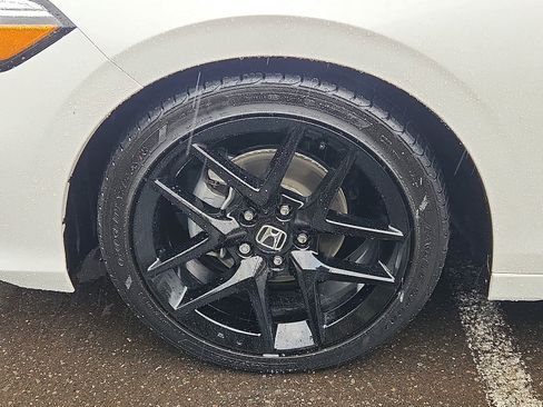 Certified 2025 Honda Civic Sport image 9