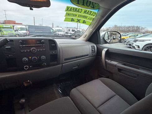 Used 2011 GMC Sierra 1500 SL image 17