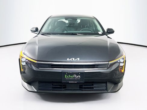 Used 2025 Kia K4 FWD image 2