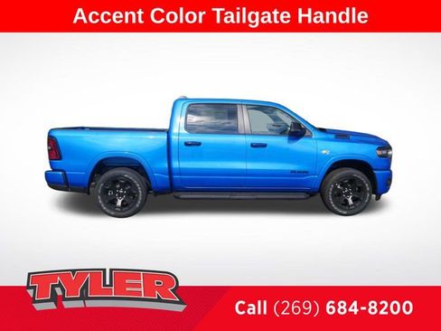 New 2026 RAM 1500 Big Horn AWD/4WD image 9