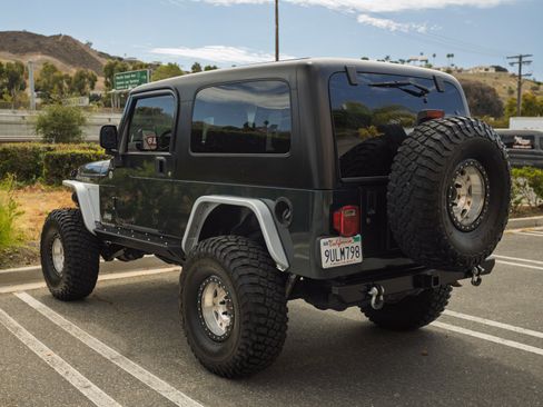 Used 2006 Jeep Wrangler Unlimited Rubicon AWD/4WD image 7
