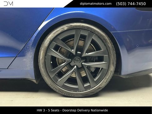 Used 2023 Tesla Model S image 33