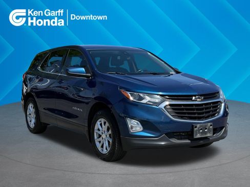 Used 2020 Chevrolet Equinox LT w/ Driver Convenience Package AWD/4WD image 1