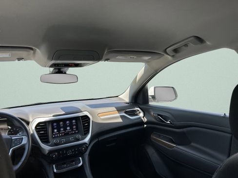 Used 2023 GMC Acadia SLE w/ Driver Convenience Package image 19