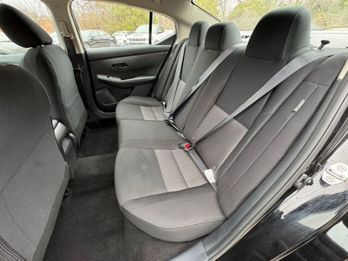 Used 2025 Nissan Sentra SV image 33