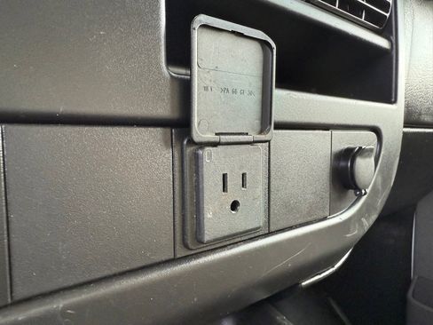 Used 2020 Chevrolet Express 2500 w/ Driver Convenience Package image 17