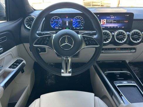 Certified 2024 Mercedes-Benz EQB 250+ image 19