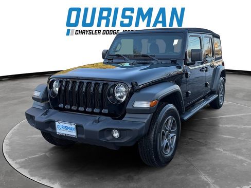 Used 2022 Jeep Wrangler Unlimited Sport S image 2