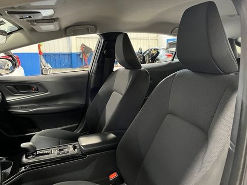 Used 2024 Toyota Prius LE FWD image 23