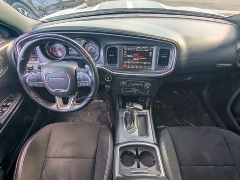 Used 2019 Dodge Charger Scat Pack w/ Dynamics Package image 2