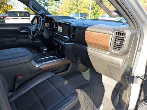 Used 2023 Chevrolet Silverado 1500 High Country w/ High Country Premium Package image 37