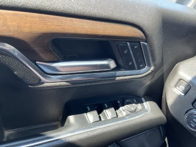 Used 2024 Chevrolet Silverado 2500 High Country w/ High Country Premium Package AWD/4WD image 32