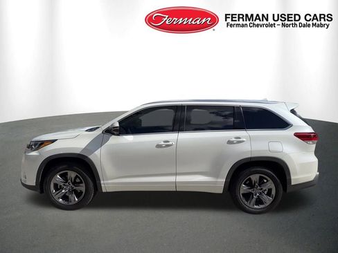 Used 2017 Toyota Highlander Limited Platinum image 5