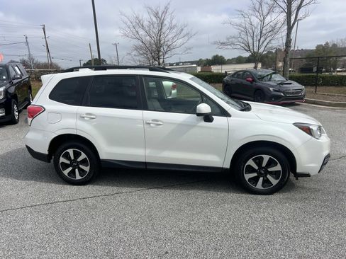 Used 2018 Subaru Forester 2.5i Premium image 8