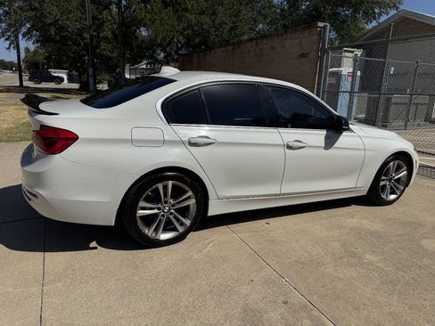 Used 2018 BMW 330i Sedan w/ Convenience Package RWD image 13
