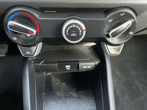Used 2022 Kia Rio S image 18