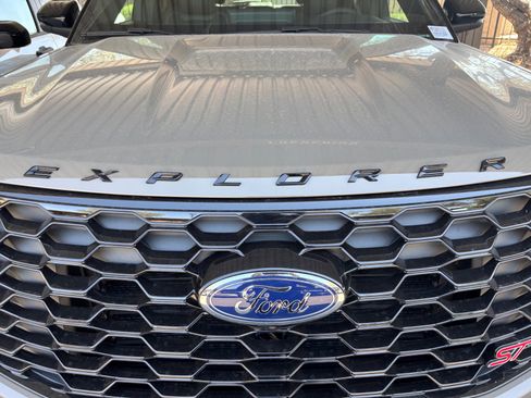 New 2026 Ford Explorer ST AWD/4WD image 22