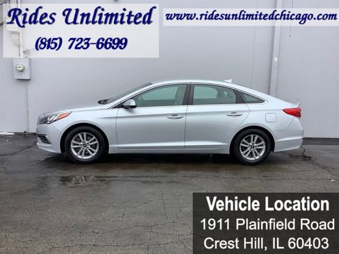 Used 2016 Hyundai Sonata SE image 2