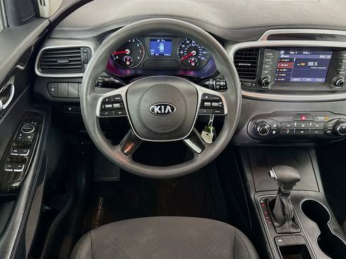 Used 2019 Kia Sorento L FWD image 16