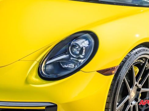 Used 2018 Porsche 911 Carrera T image 41