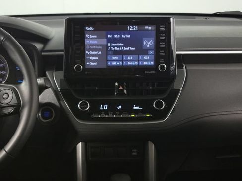 Used 2022 Toyota Corolla Cross LE FWD image 22