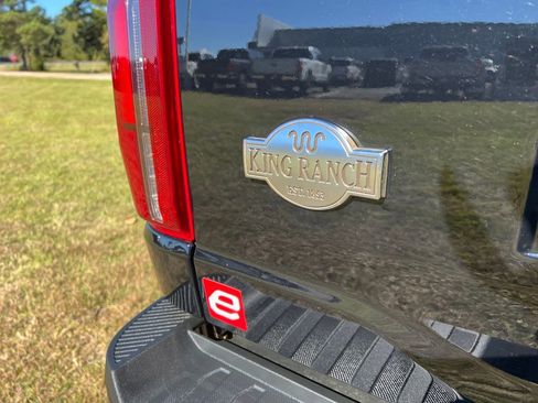 Used 2024 Ford F150 King Ranch w/ FX4 Off-Road Package image 45
