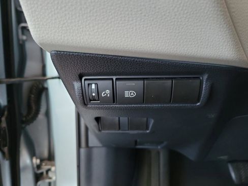 Certified 2025 Toyota Corolla Cross L image 26