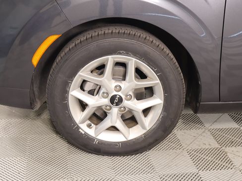 Used 2022 Kia Soul LX w/ Technology Package FWD image 16