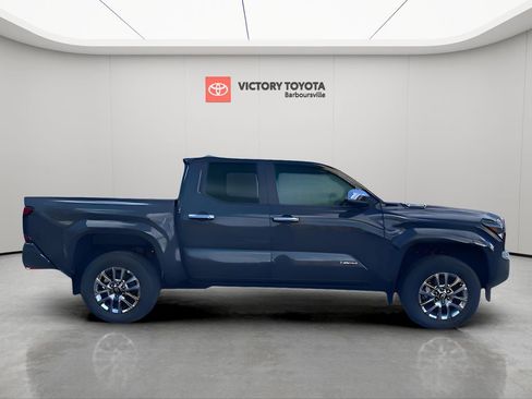 Used 2024 Toyota Tacoma 4x4 Double Cab Hybrid image 2