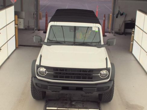 Used 2021 Ford Bronco Base w/ Sasquatch Package image 2