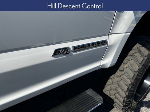 Used 2022 Ford F250 Platinum w/ FX4 Off-Road Package image 17