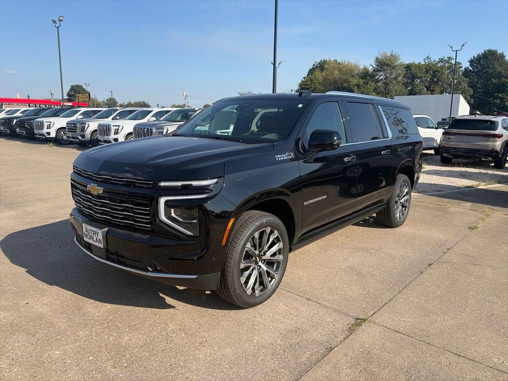 New 2026 Chevrolet Suburban High Country AWD/4WD image 2