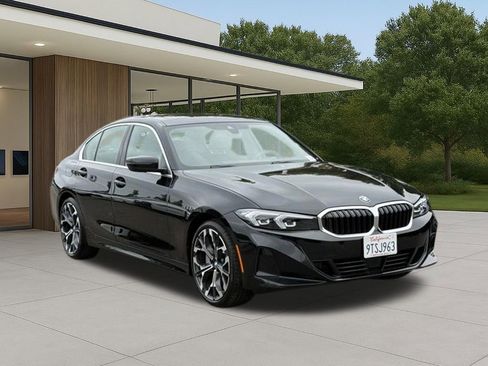 Used 2025 BMW 330i Sedan w/ Convenience Package RWD image 6