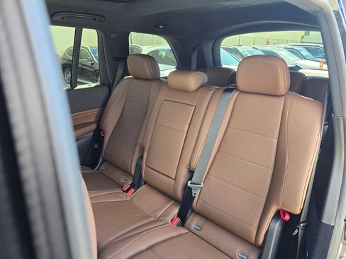 Used 2026 Mercedes-Benz GLS 450 4MATIC image 21